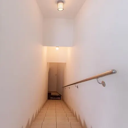 Apartment Mansard Antonovicha 4 Kiew